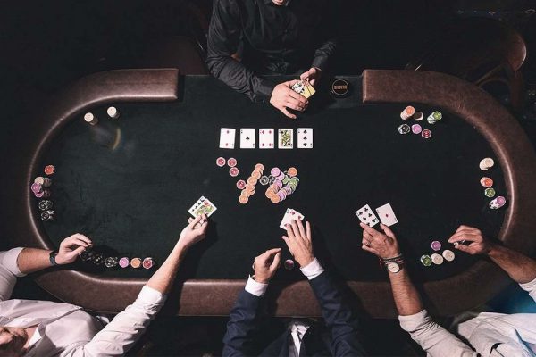 Kinh nghiệm chơi Poker